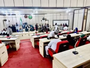 images - 2023-12-08T153320.102